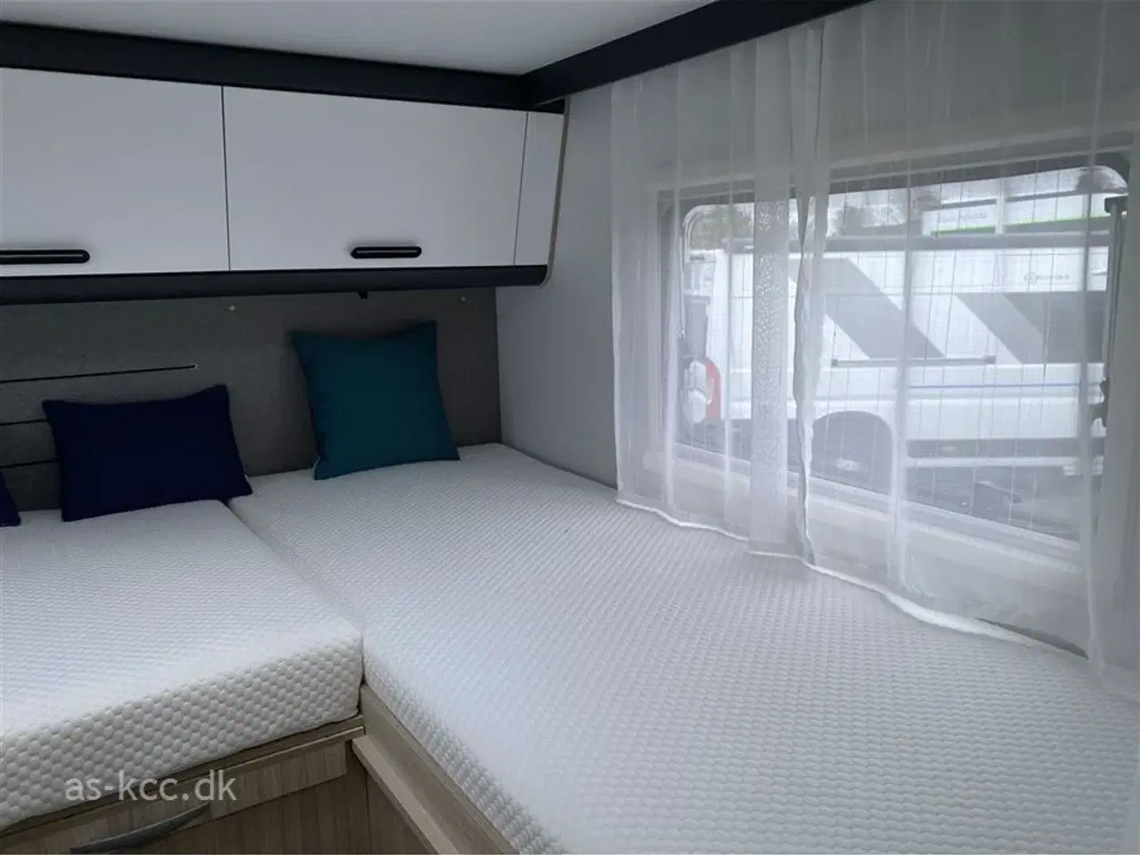 Billede 19 - 2023 - Sun Living S 75 SL Sun Living Autocamper med to enkelt senge.