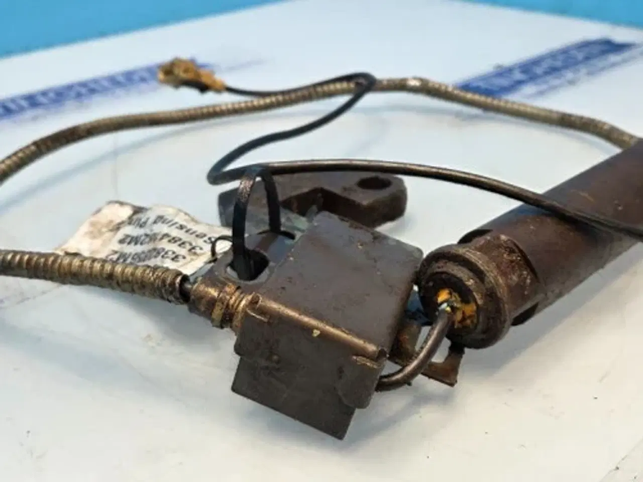 Billede 9 - Massey Ferguson 3060 Sensor Pin 3382356M2