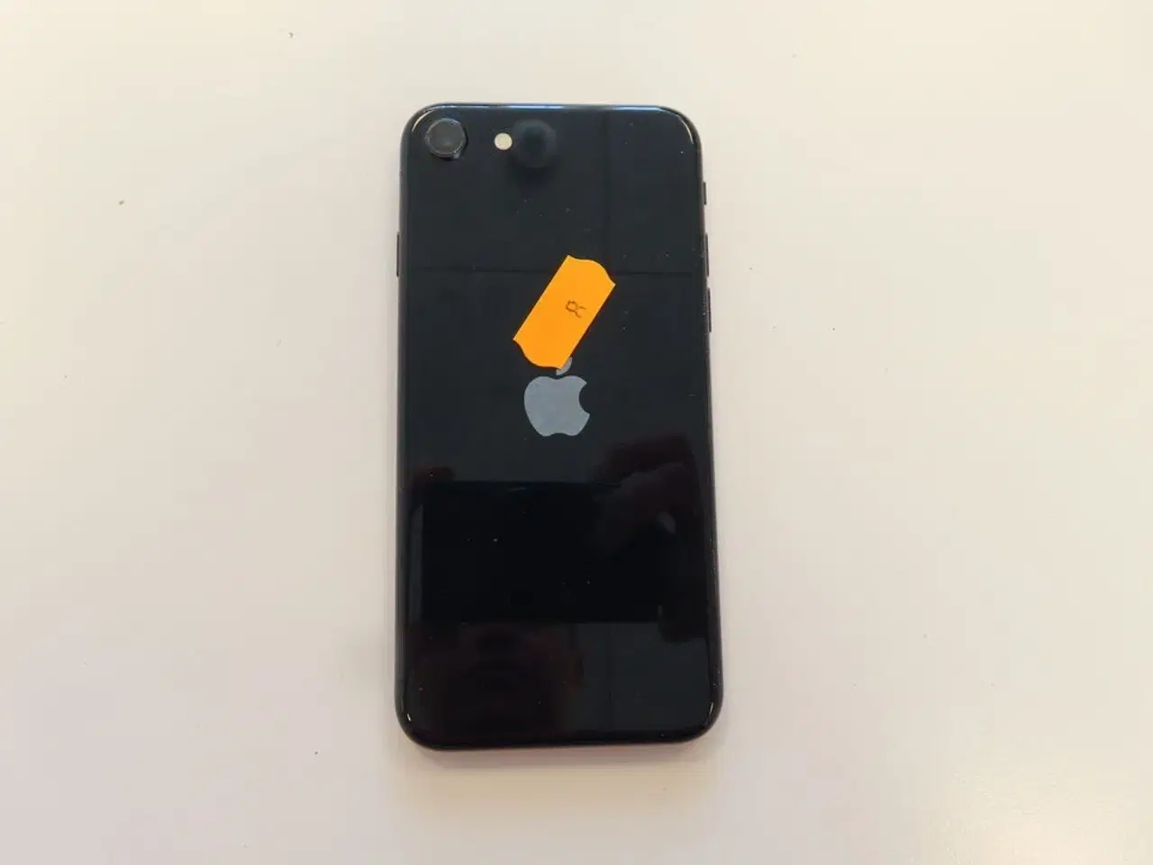 Billede 2 - Mobiltelefon APPLE Iphone SE 3. Gen - 64 GB