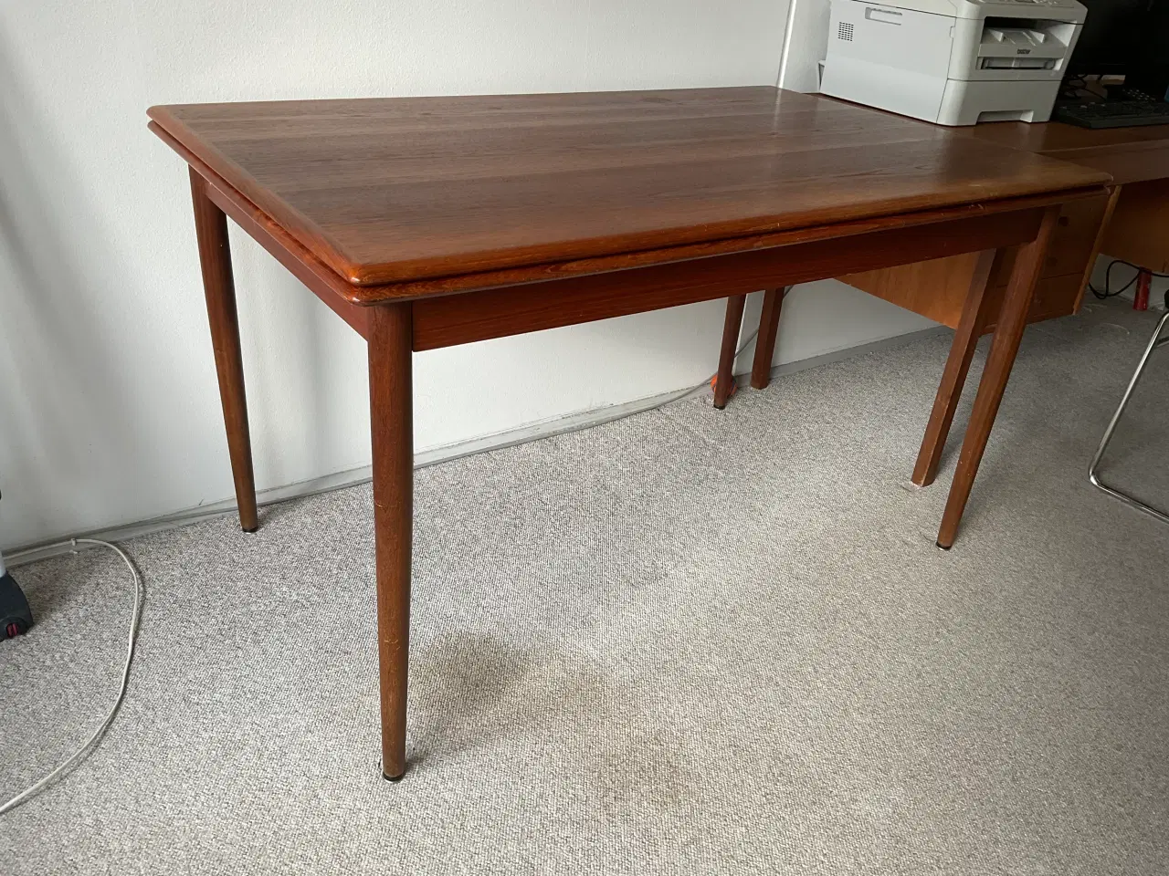 Billede 1 - Spisebord teaktræ