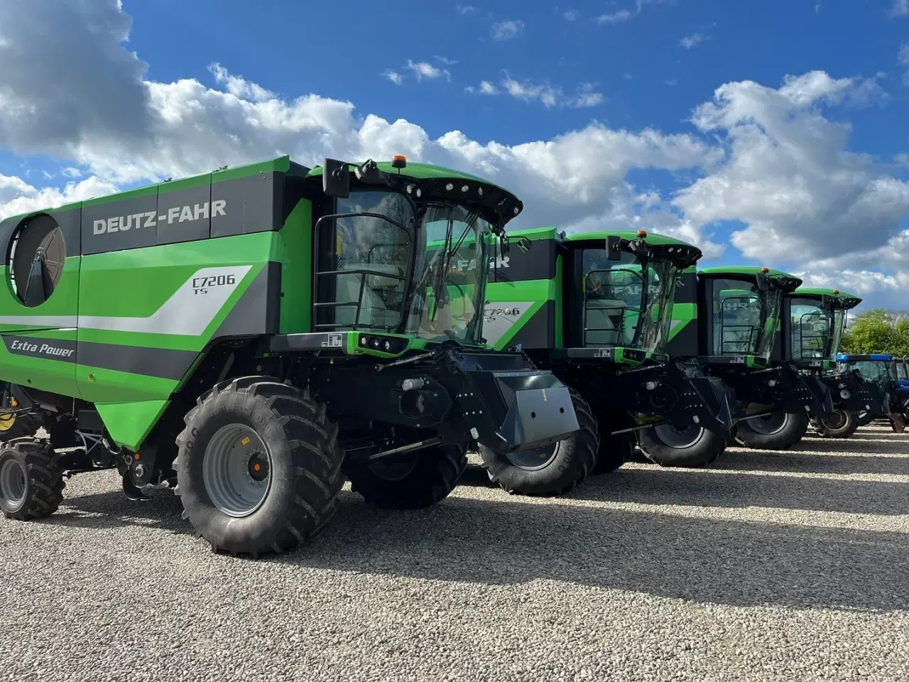 Billede 3 - Deutz-Fahr C7206 With 24feed - 7.2m header. New and unused Combine together with 7.2m header
