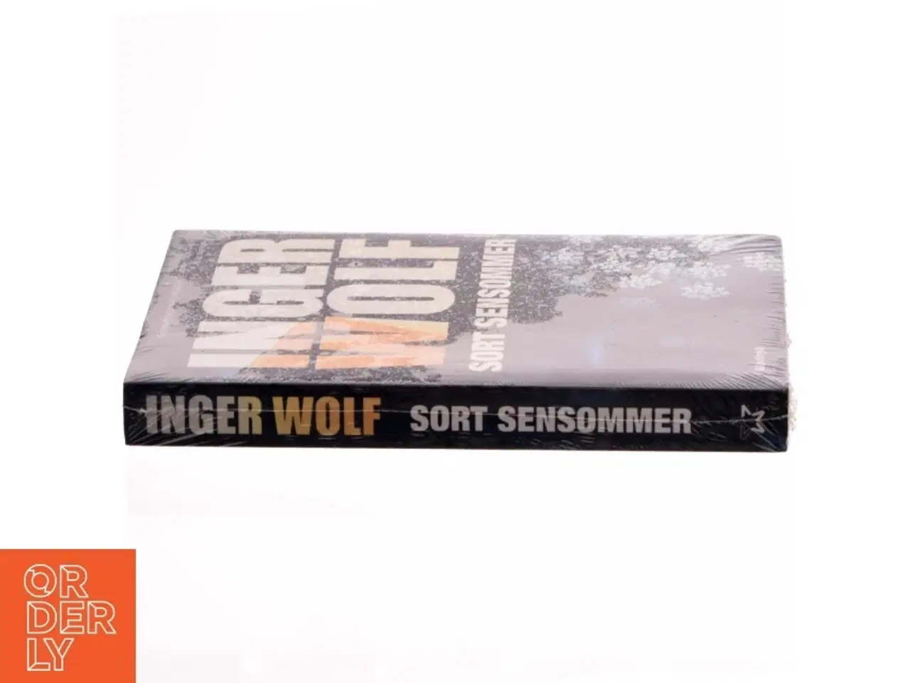 Billede 2 - Sort sensommer af Inger Wolf (Bog)