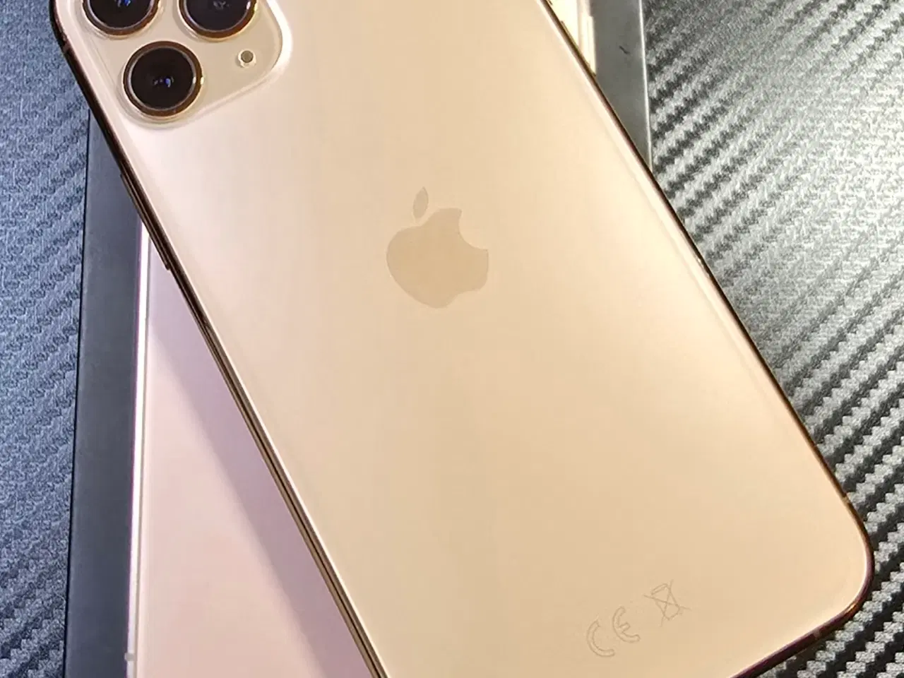 Billede 1 - iPhone 11 Pro 64 GB Guld – (til forhandling)
