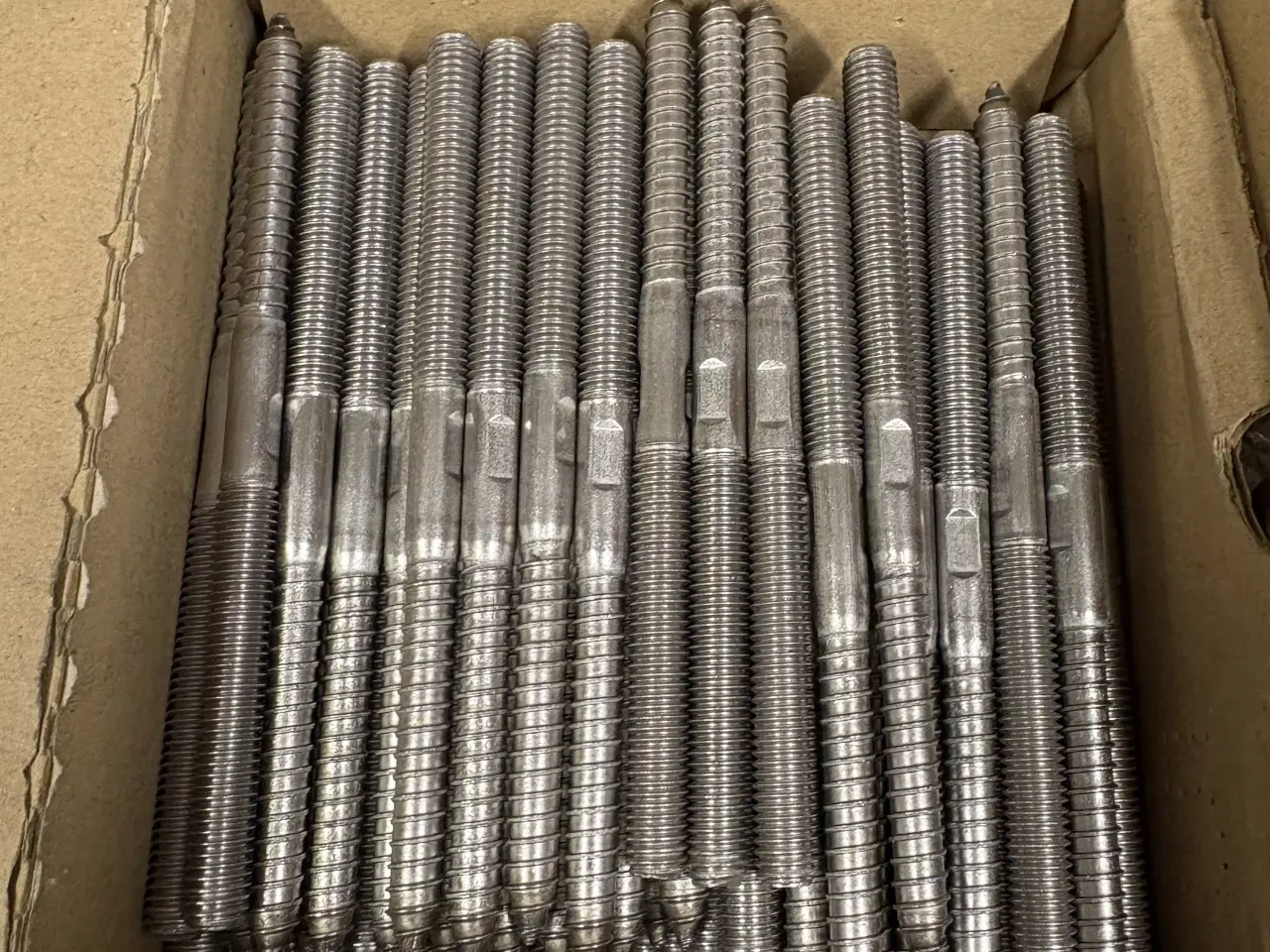 Billede 4 - Stokskruer til solcelle skinner 110,120,160mm