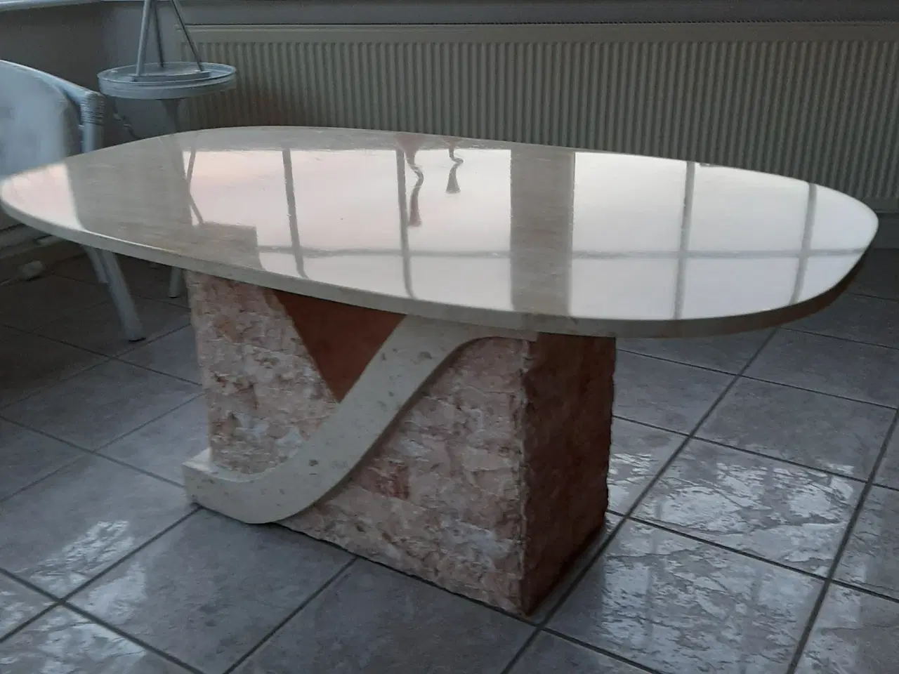 Billede 1 - Underligt bord i sten og marmor