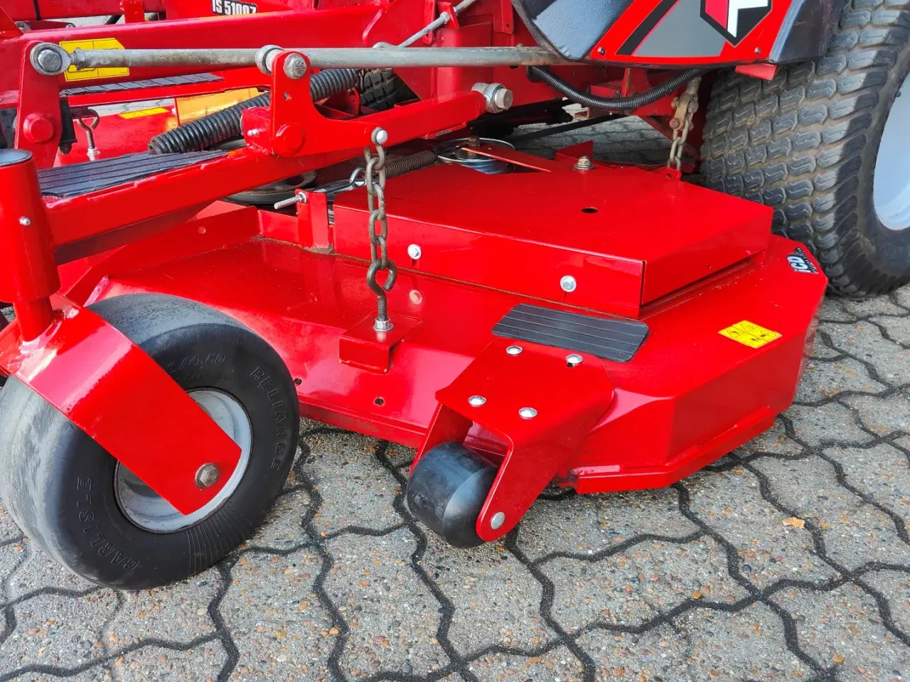 Billede 6 - Ferris ZT5100IS-72" plæneklipper – 33HK diesel