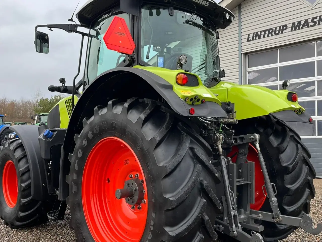 Billede 11 - CLAAS Axion 830 Med frontlift. Velholdt traktor.