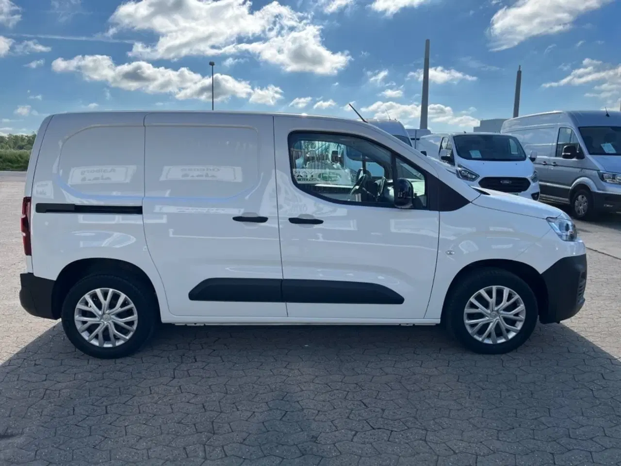 Billede 5 - Peugeot Partner 1,5 BlueHDi 130 L2V2 Plus EAT8 Van