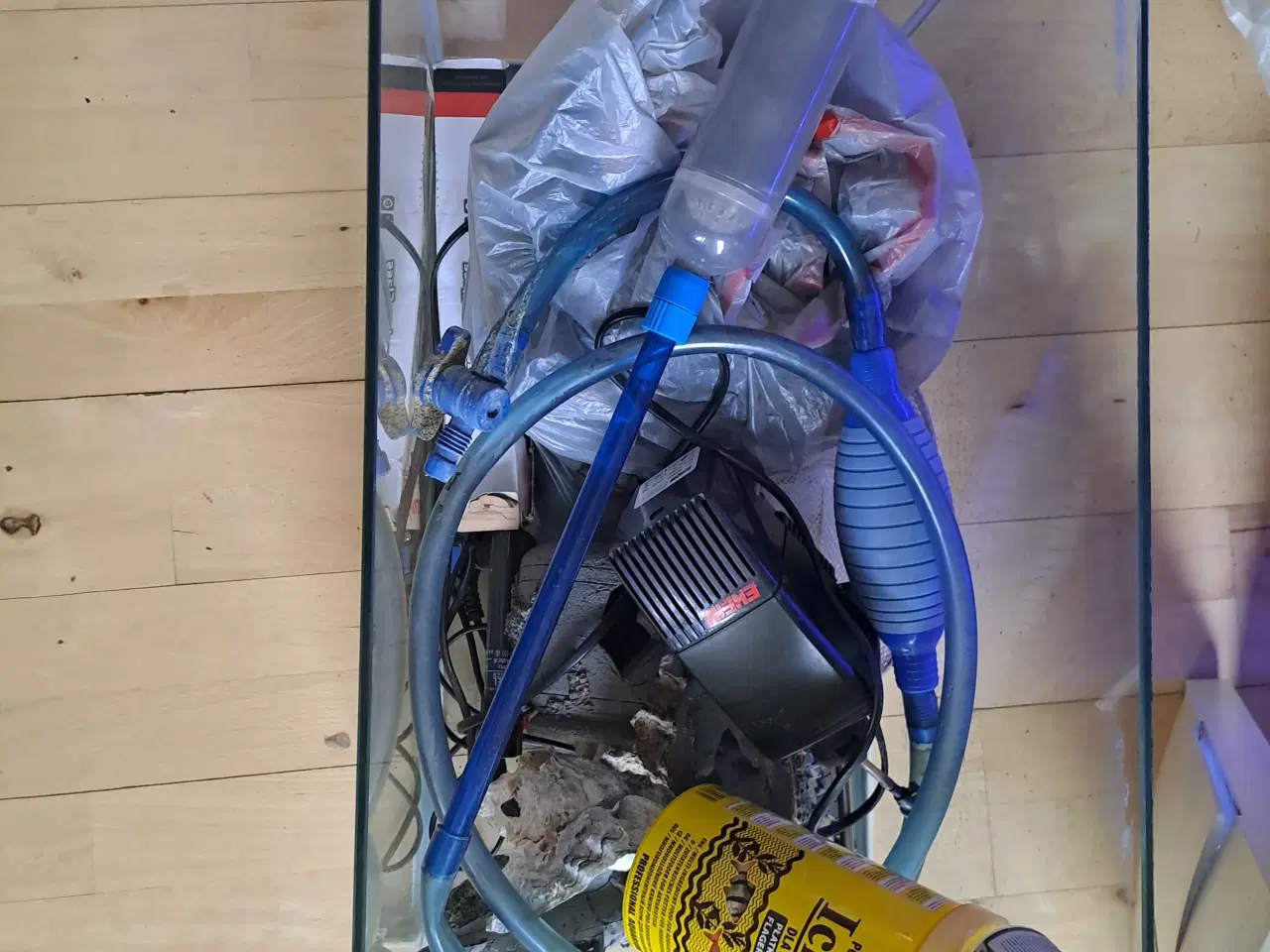 Billede 2 - Akvarie til salg 