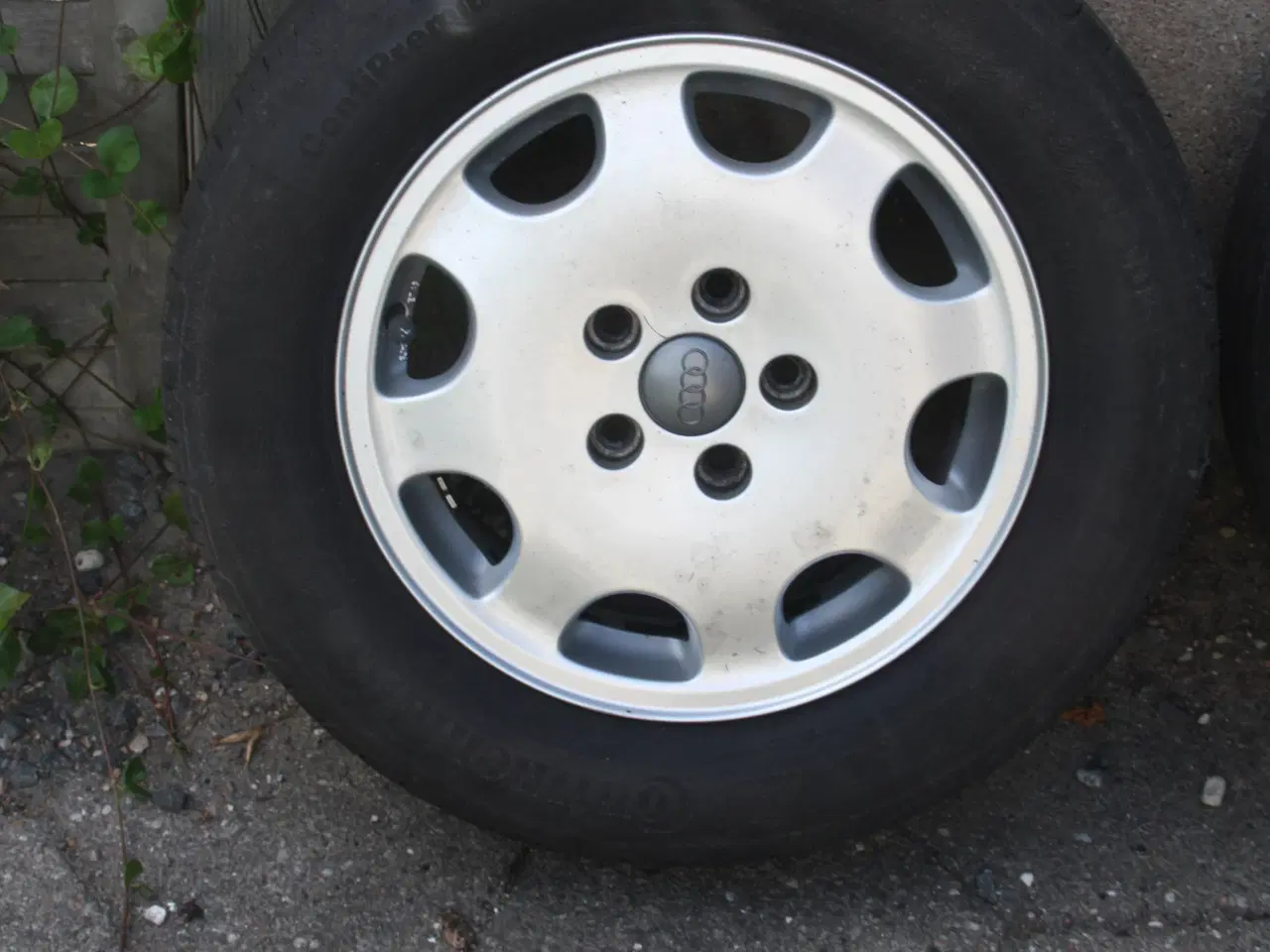 Billede 2 - Audi A4 B5 original 15" alufælge med Sommerdæk