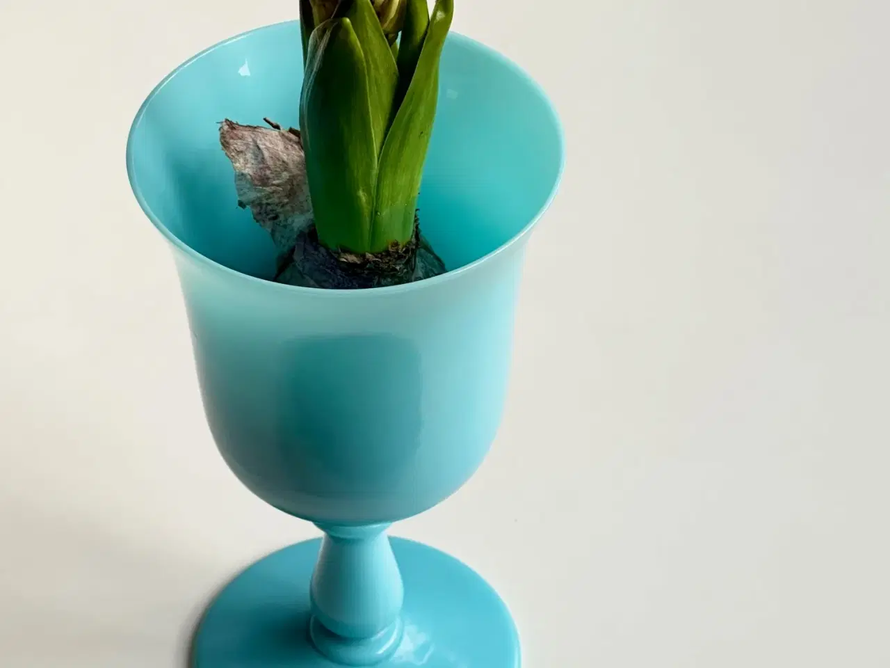 Billede 1 - Vinglas, turkis opalineglas, kraftig