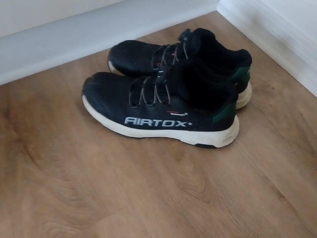 Billede 1 - Aritox sikkerheds sko størrelse 43
