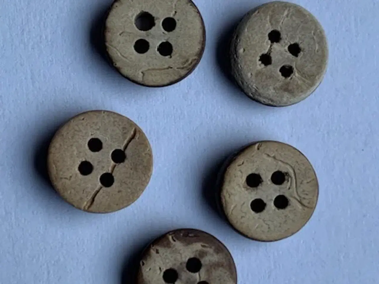 Billede 4 - Knapper, kokos, perlemor, kunststof - NYE