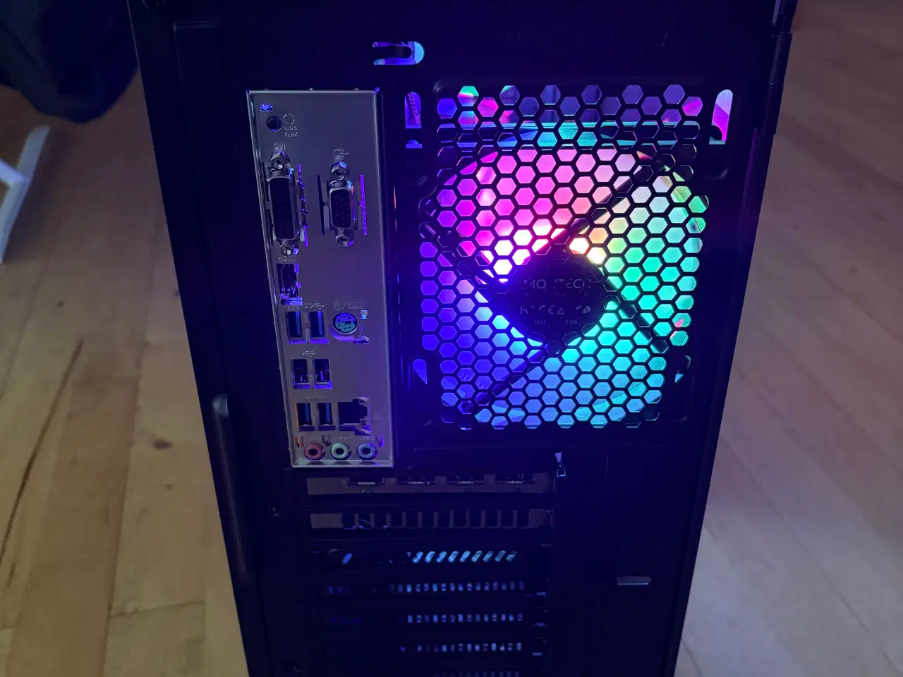 Billede 4 - Selvbygget gaming pc rtx 3050 ryzen 5 2600X