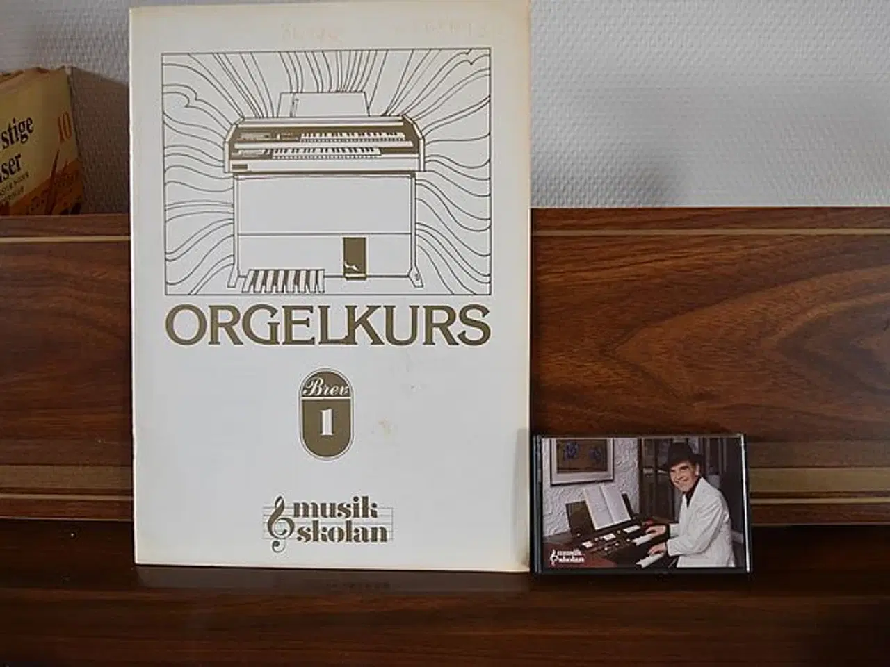 Billede 6 - Yamaha elorgel Electone B-405 med pedal og bænk 