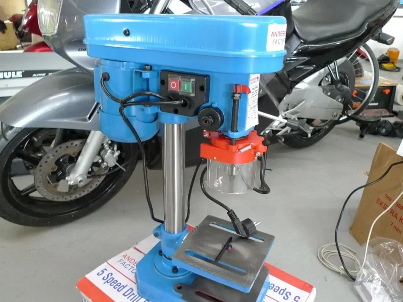 Billede 1 - Søjleboremaskine, blå 350W 230V