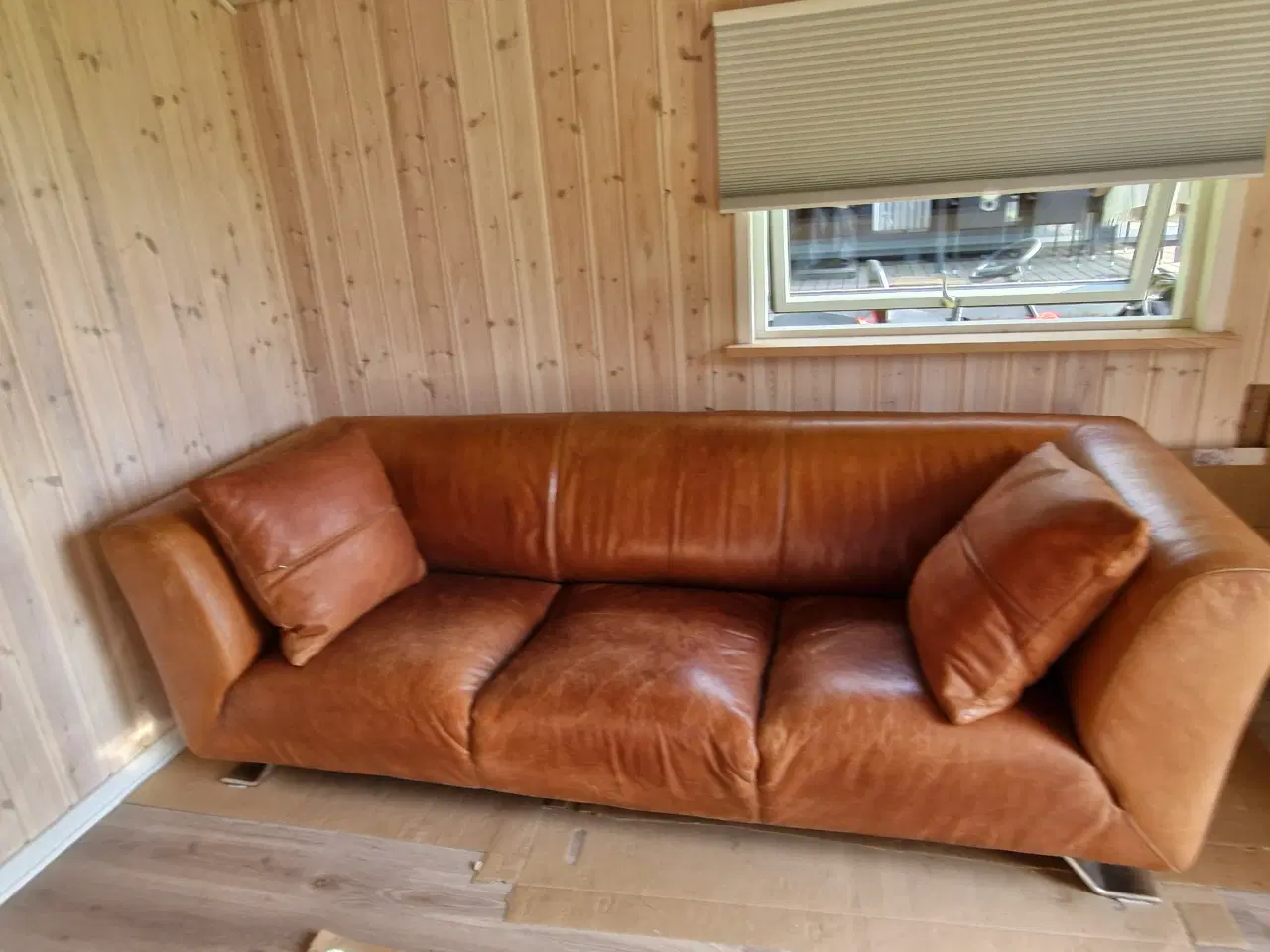 Billede 1 - Brun 3 personers lædersofa