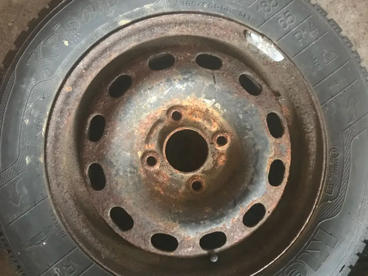 Billede 3 - 4 stk fælge med dæk