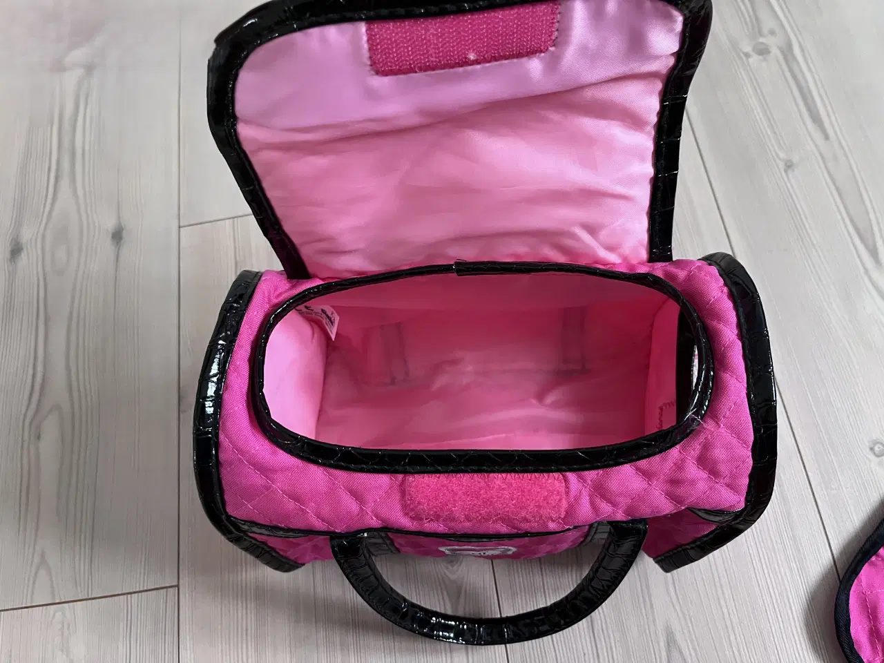 Billede 11 - Hund, Bamse + taske, + tilbehør Chichi Love Simba