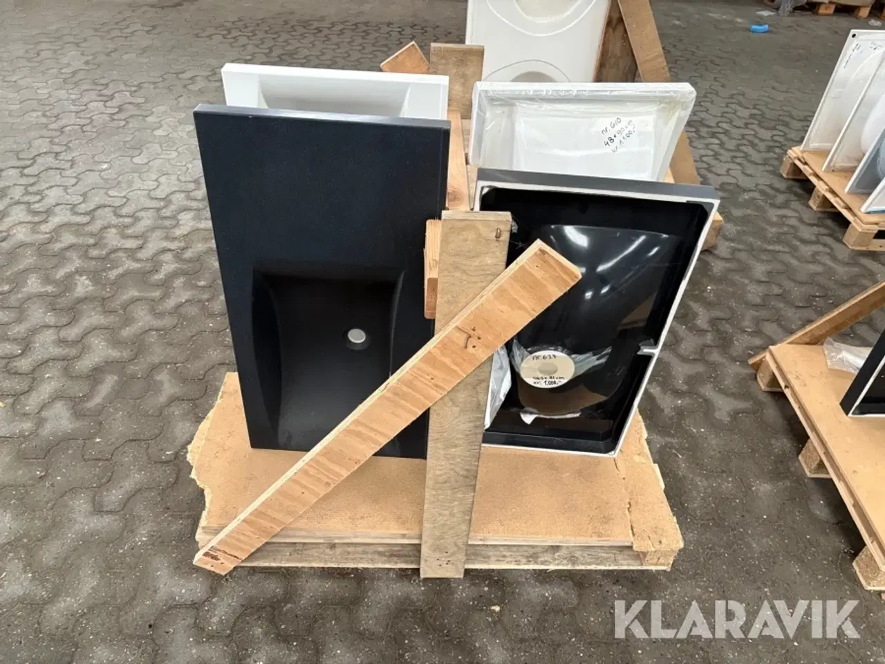 Billede 4 - Vaskebordplader Marbré & Marmorline til toilet - 223 styk.