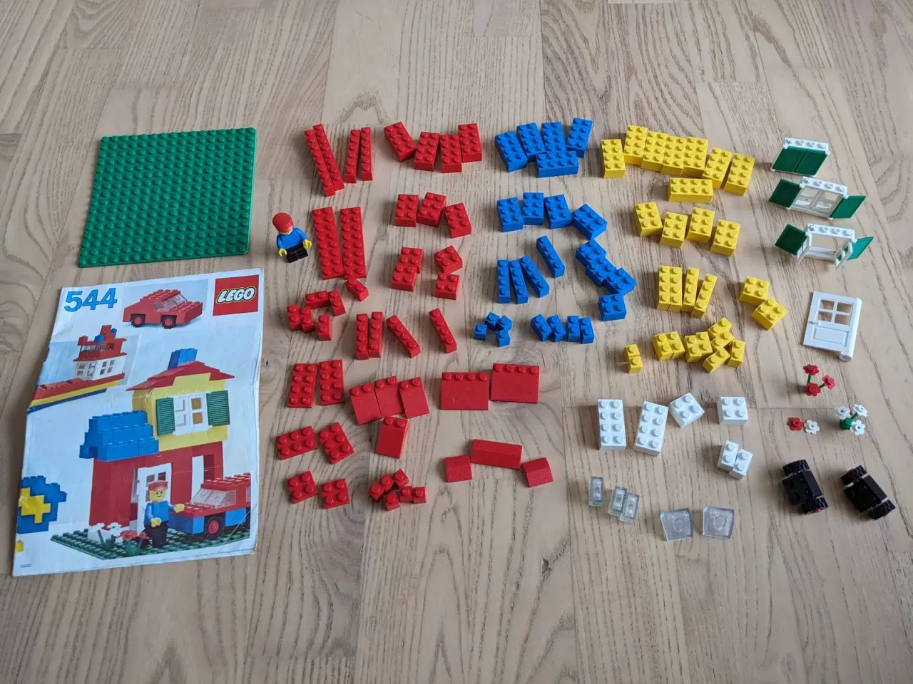 Billede 1 - Lego basissæt fra 1980-81