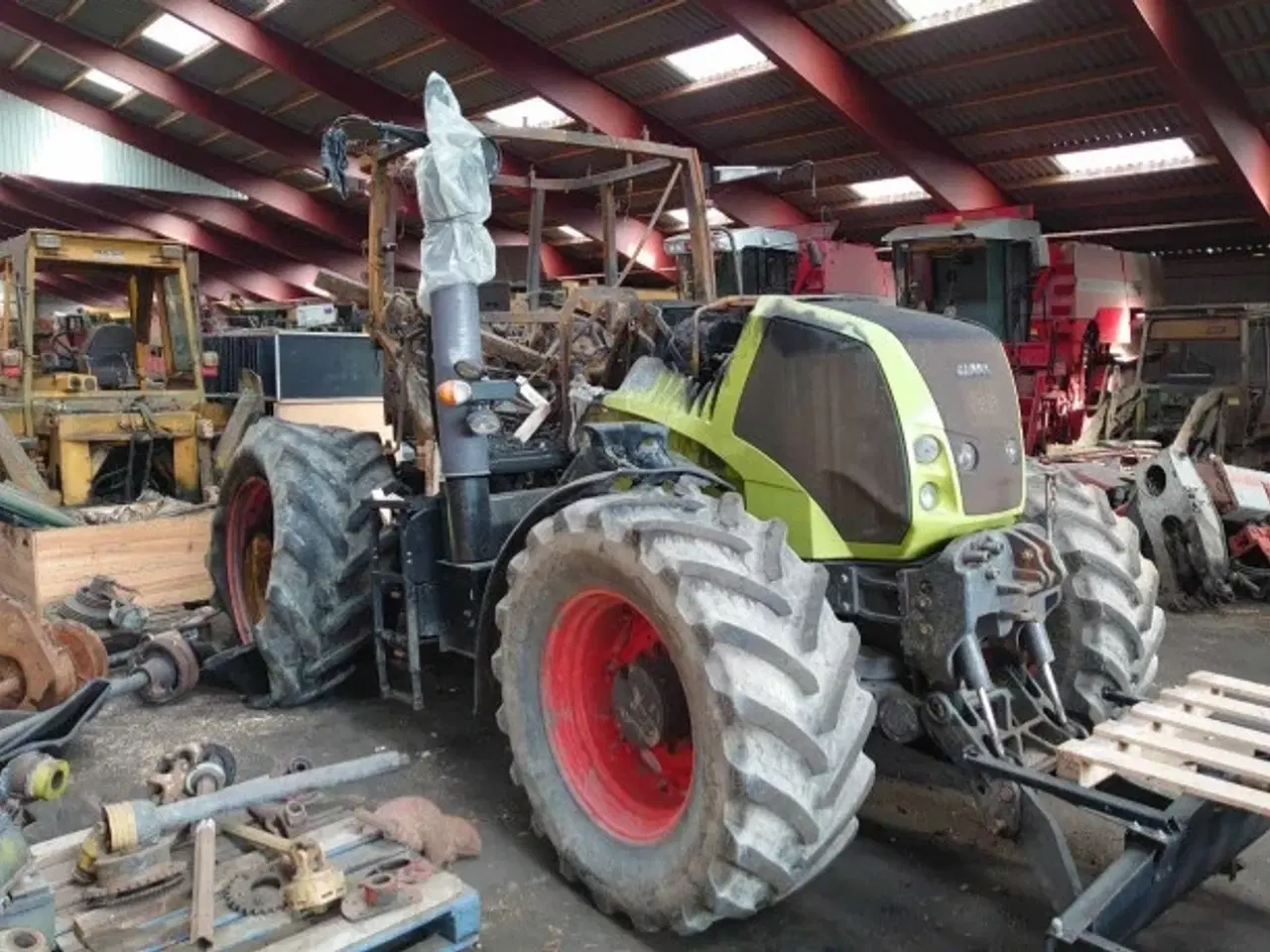 Billede 1 - Claas Axion 840 Sælges i dele/For Parts