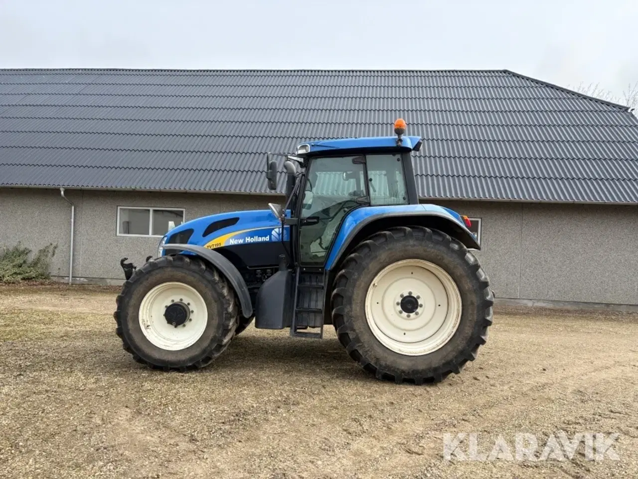 Billede 2 - Traktor New Holland Tvt195