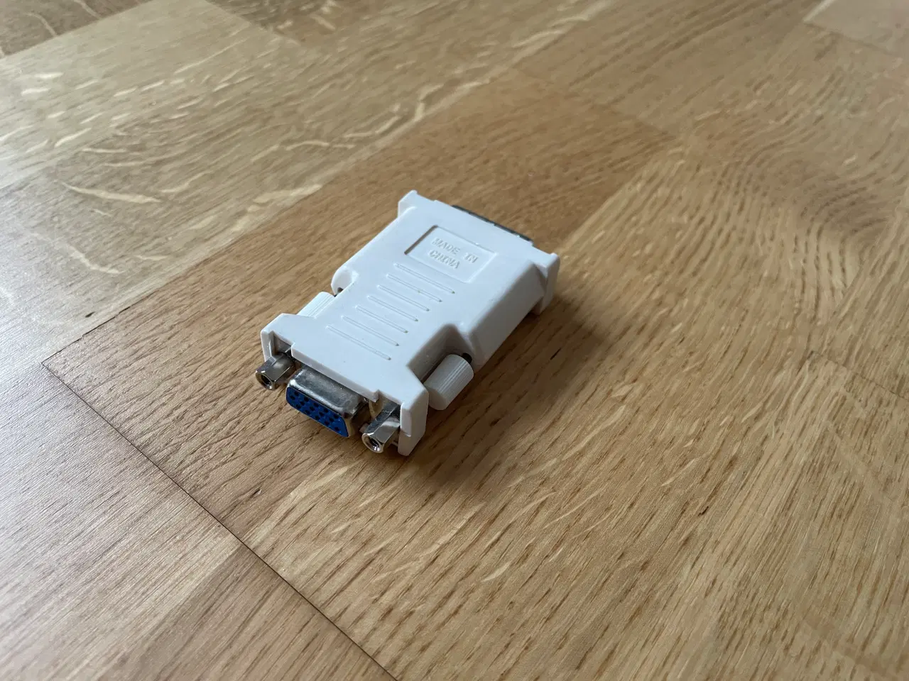 Billede 1 - DVI-I to VGA adapter