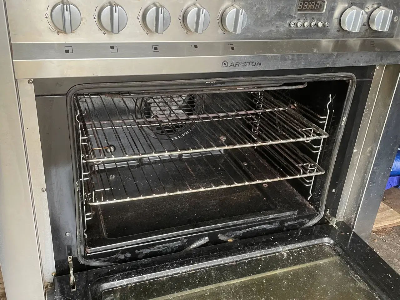 Billede 4 - Gaskomfur med 5 blus