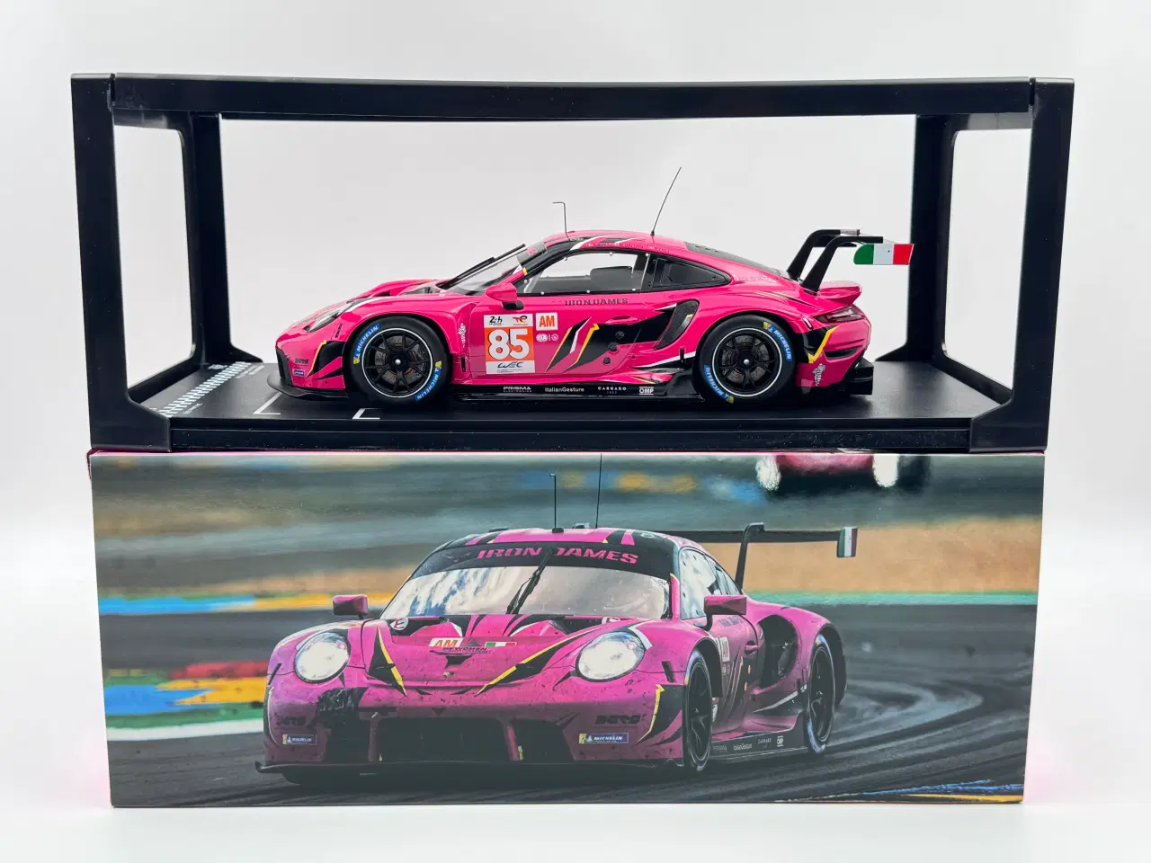 Billede 12 - 2023 Porsche 911 GT3 RSR - Michelle Gatting - 1:18