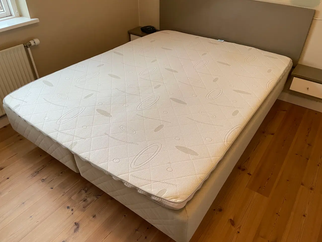 Billede 1 - Jensen Royal boxmadras