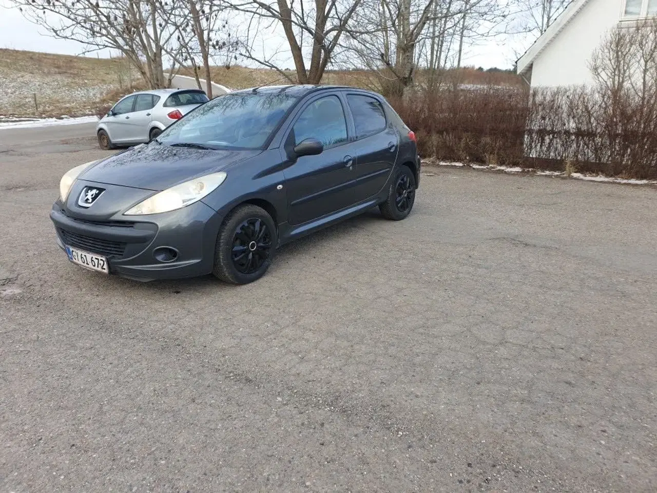 Billede 1 - Peugeot 206 + 2011  1,4 Hdi 68 Hk 5-d Grøn ejerafg