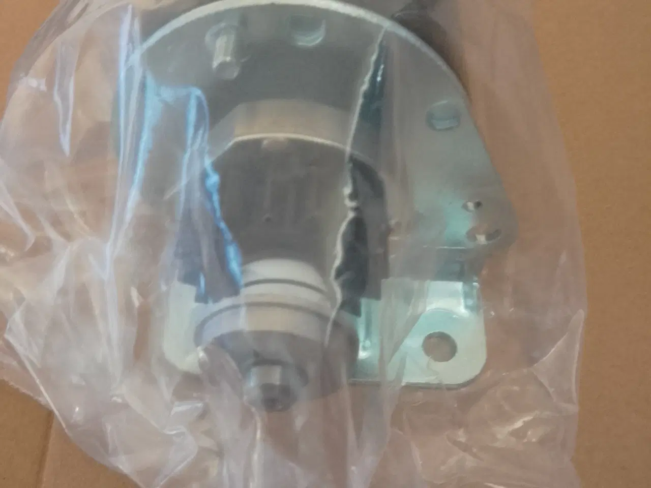 Billede 2 - Ny Brigss og Stratton  starter med 16 tænder 