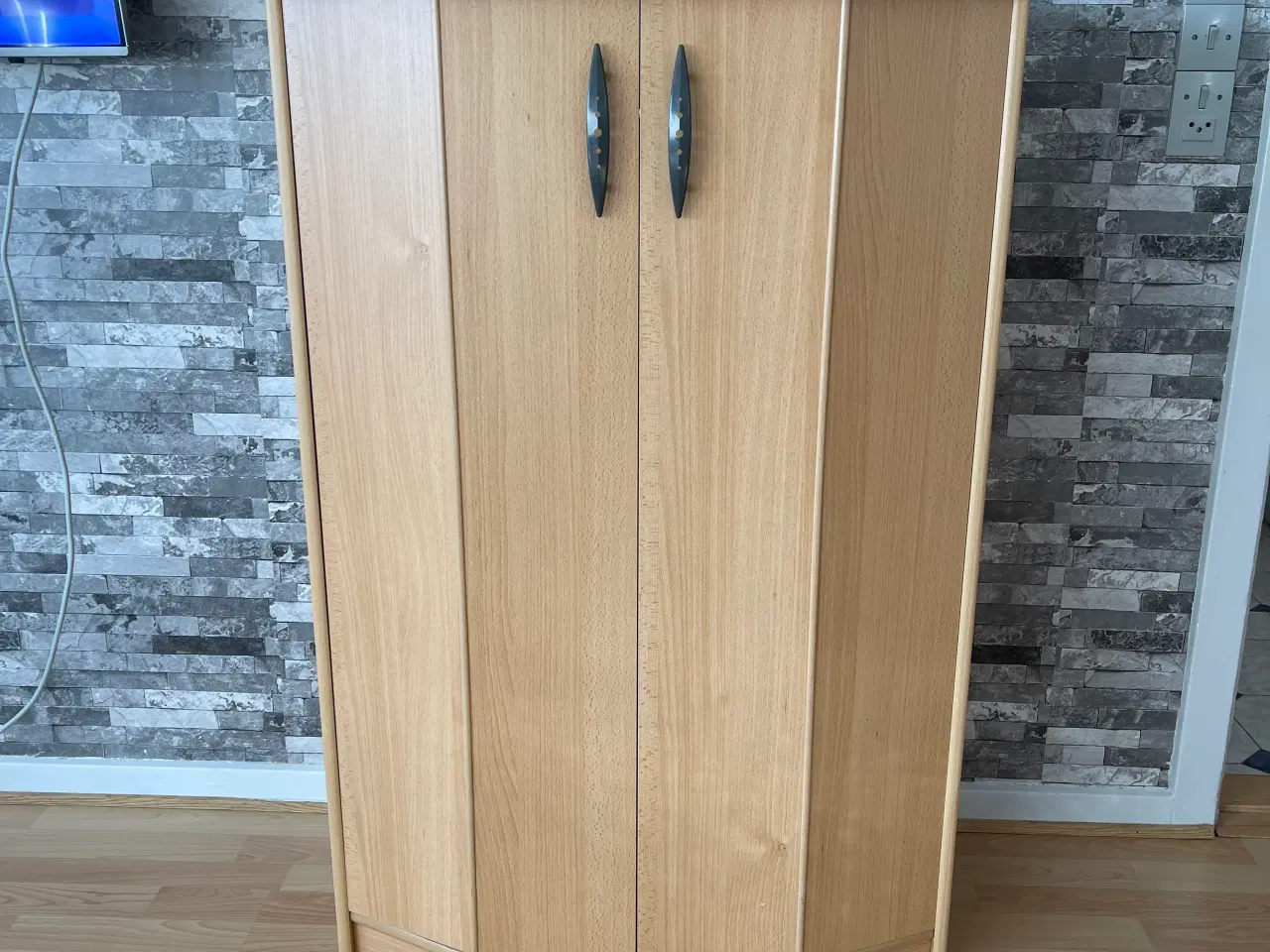 Billede 1 - Skab (flytter salg) 