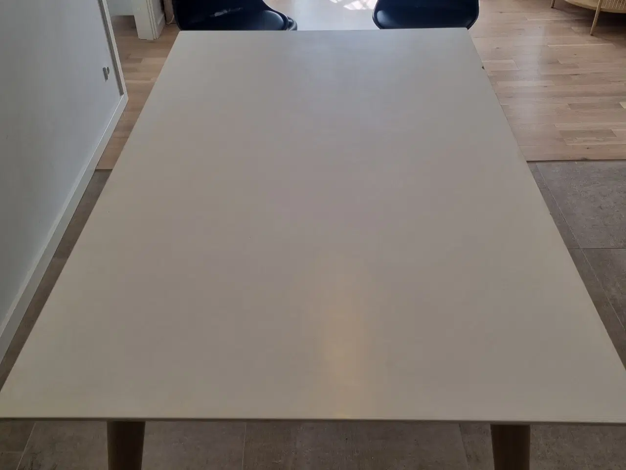Billede 2 - Paula Laminat spisebord sælges