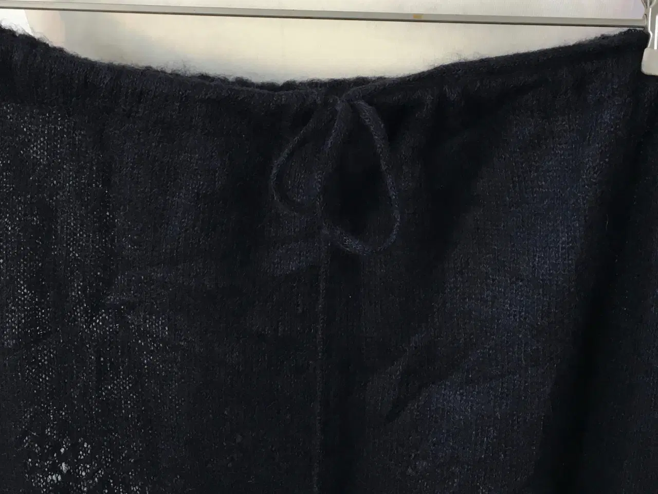 Billede 2 - Dries van Noten, strik-nederdel, str M