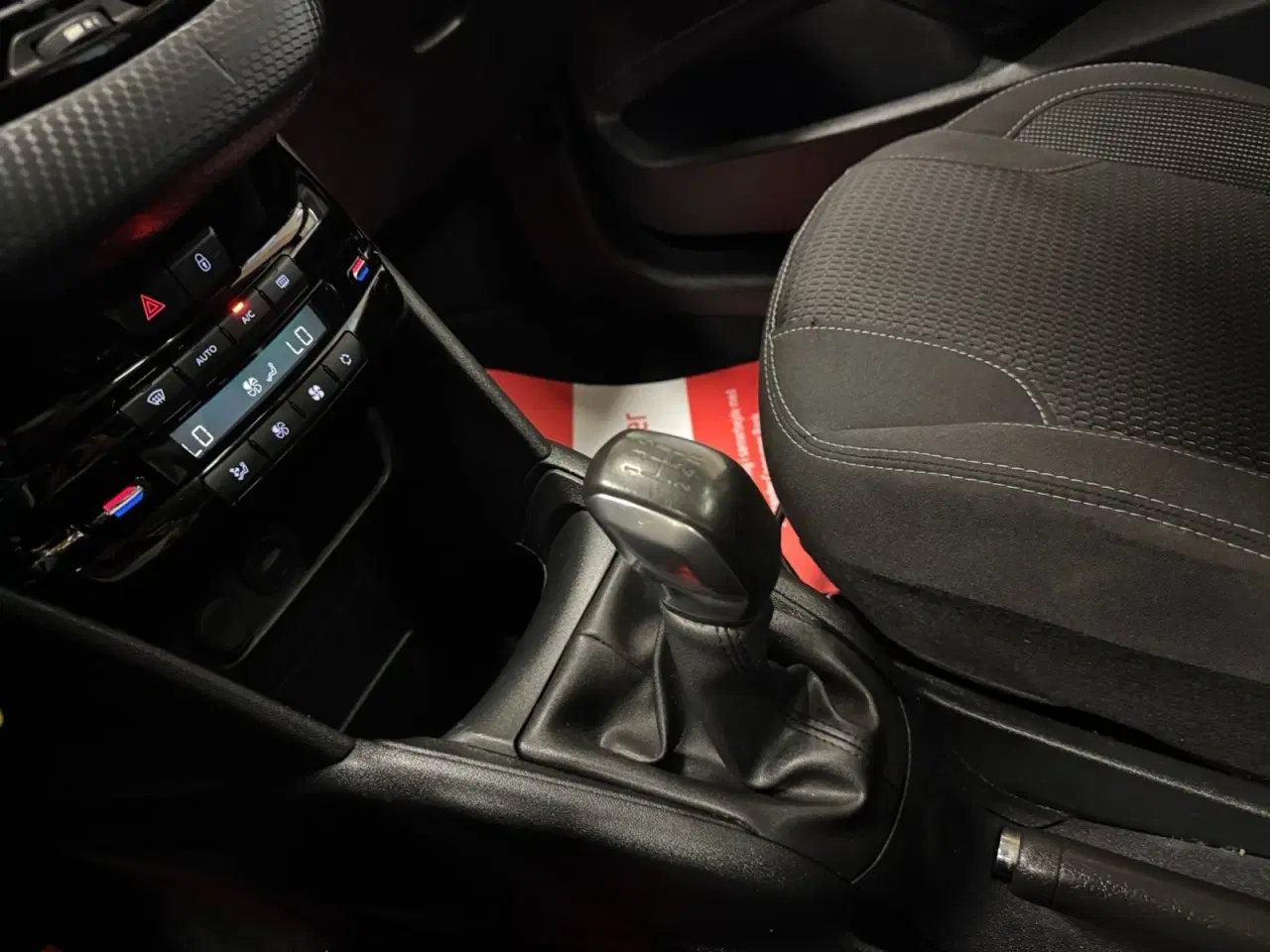 Billede 12 - Peugeot 208 1,6 BlueHDi 100 Allure Sky