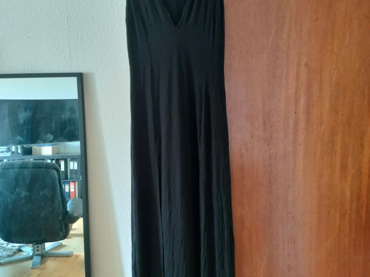 Billede 2 - Flot lang kjole