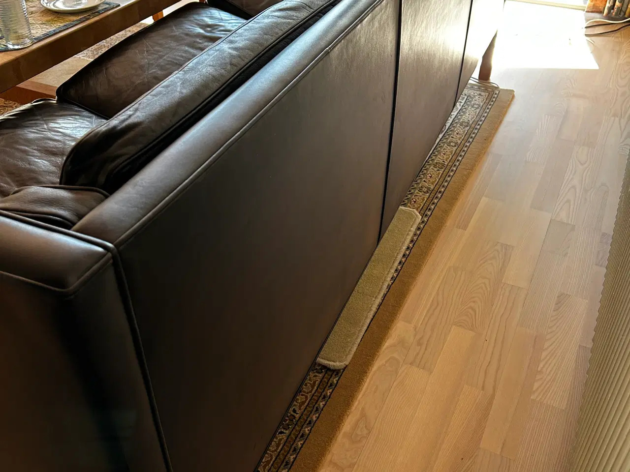 Billede 3 - Velholdt original Børge Mogensen sort læder sofa