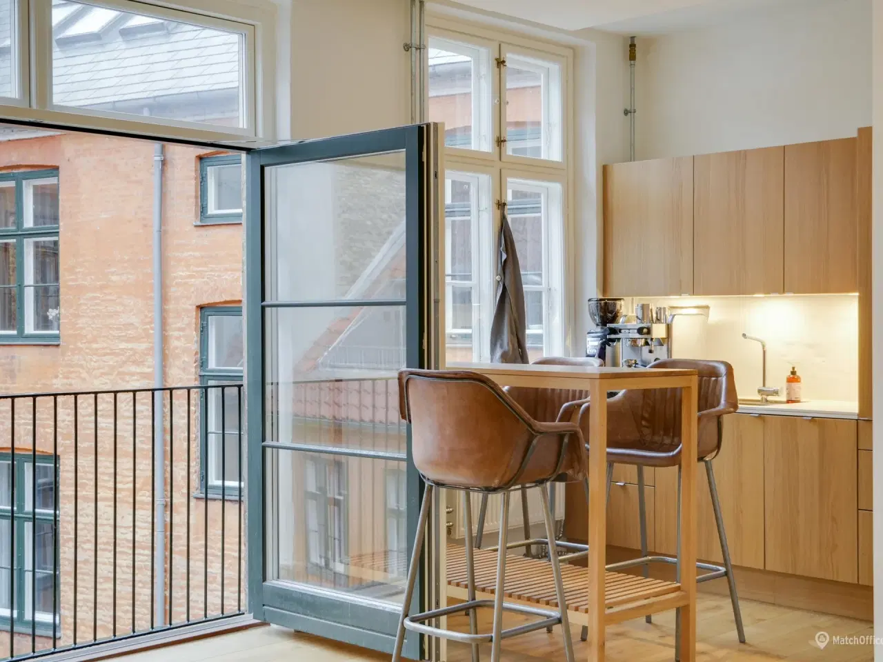 Billede 8 - Yderst sjældent kontorlejemål udlejes netop nu i hjertet af København