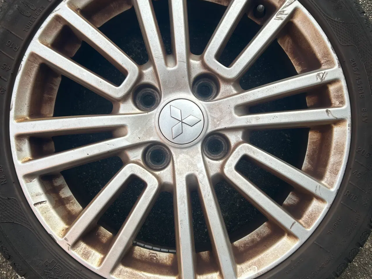 Billede 3 - Originale alufælge til Mitsubishi Colt