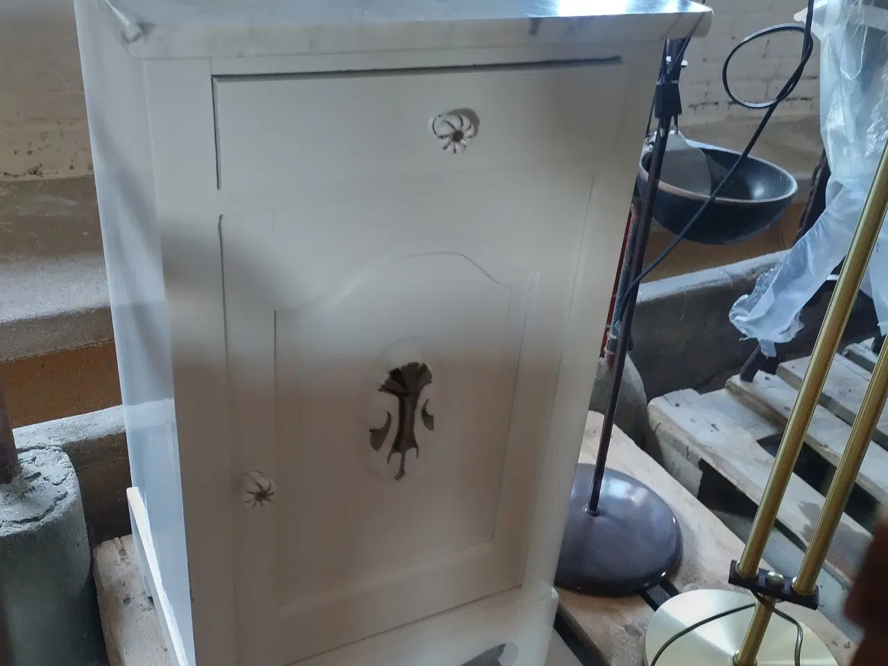 Billede 2 - Sengebord med marmorplade