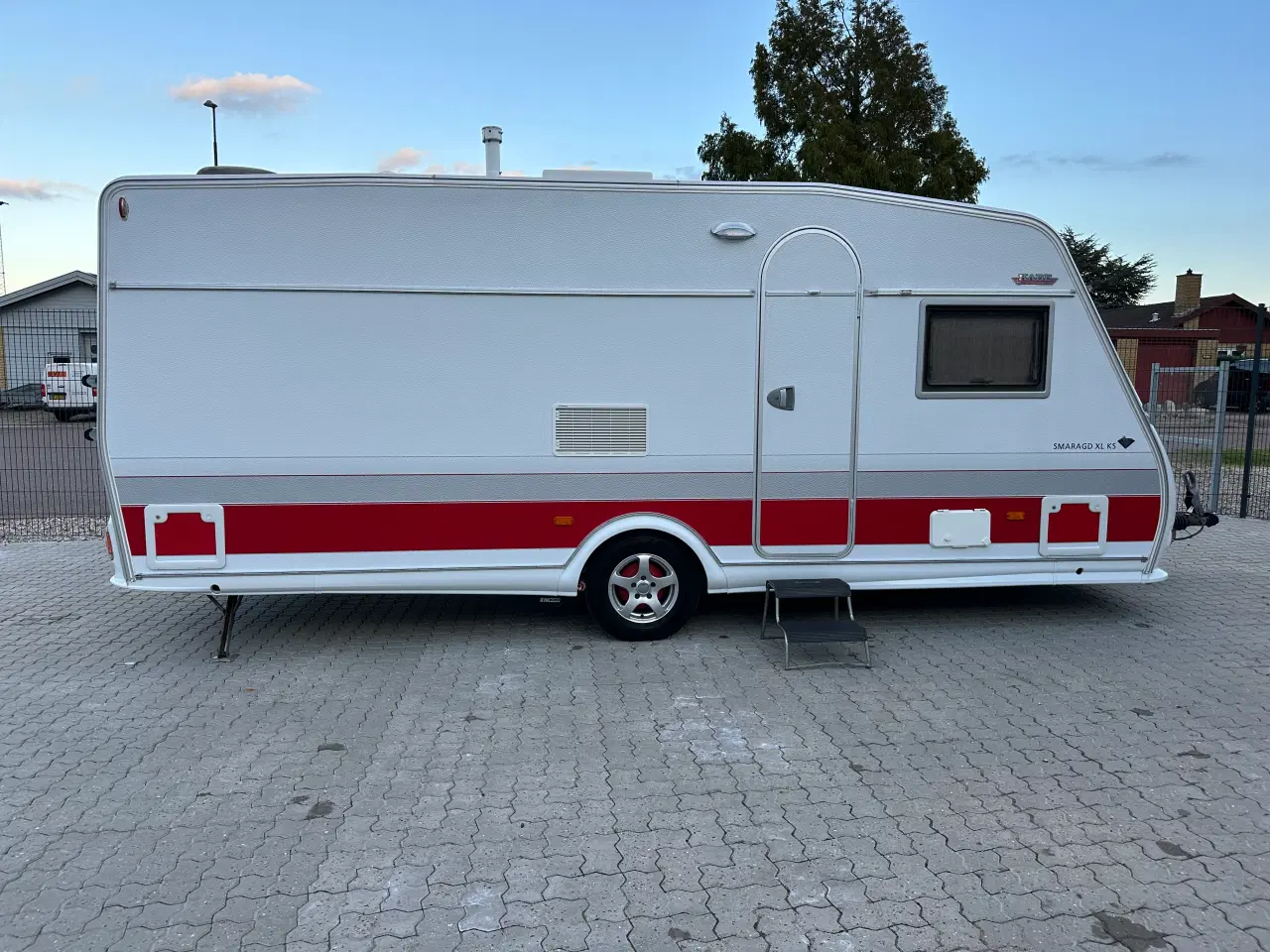 Billede 1 - KABE SMARAGD XL KS