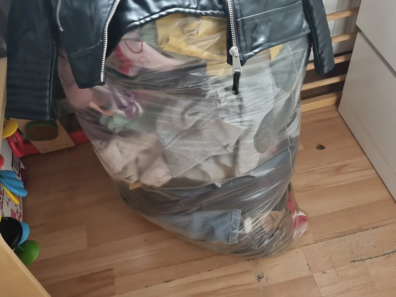 Billede 3 - Pigetøj stor pose