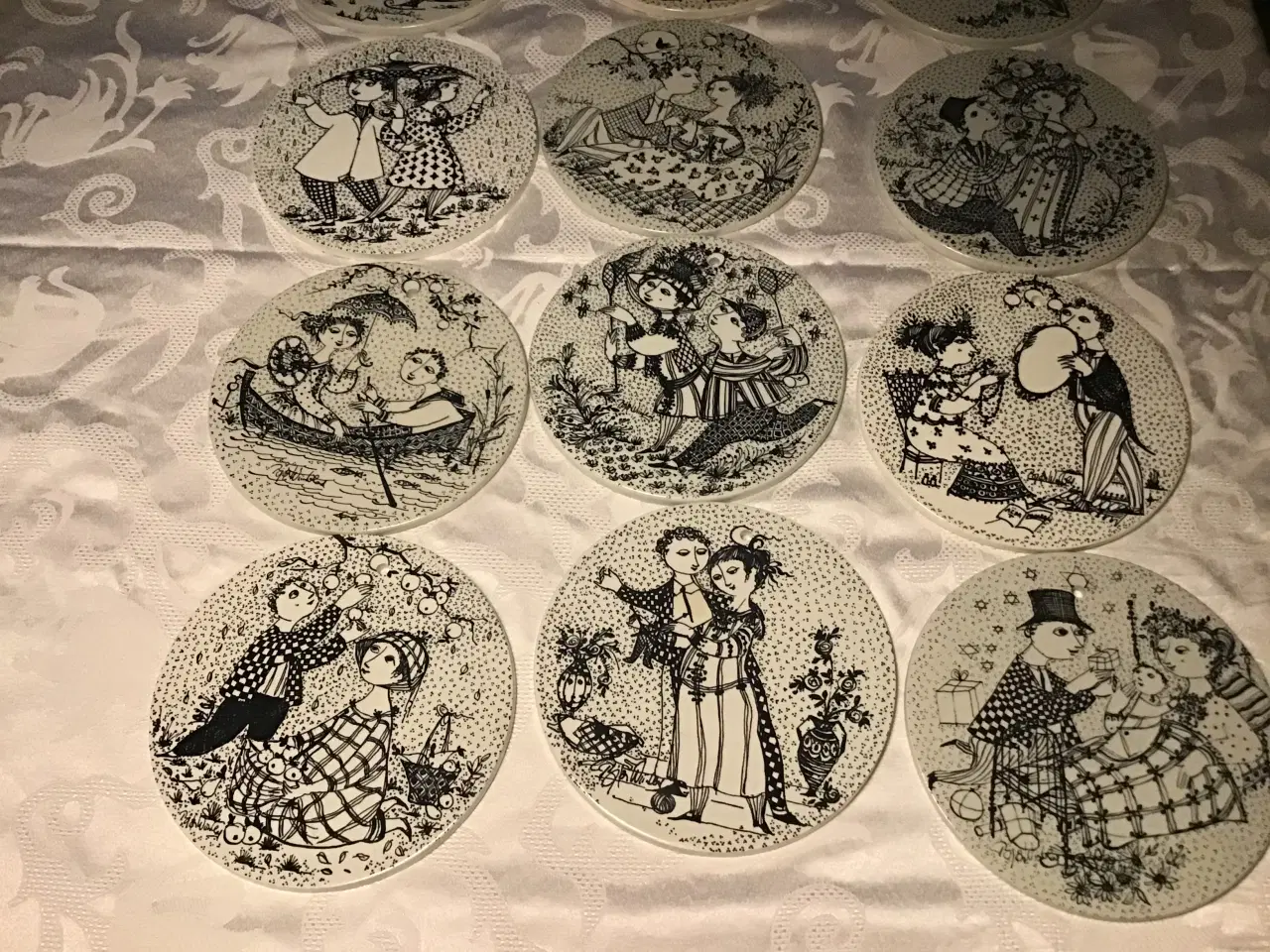 Billede 1 - Bjørn Wiinblad smørebrætter / Sorte