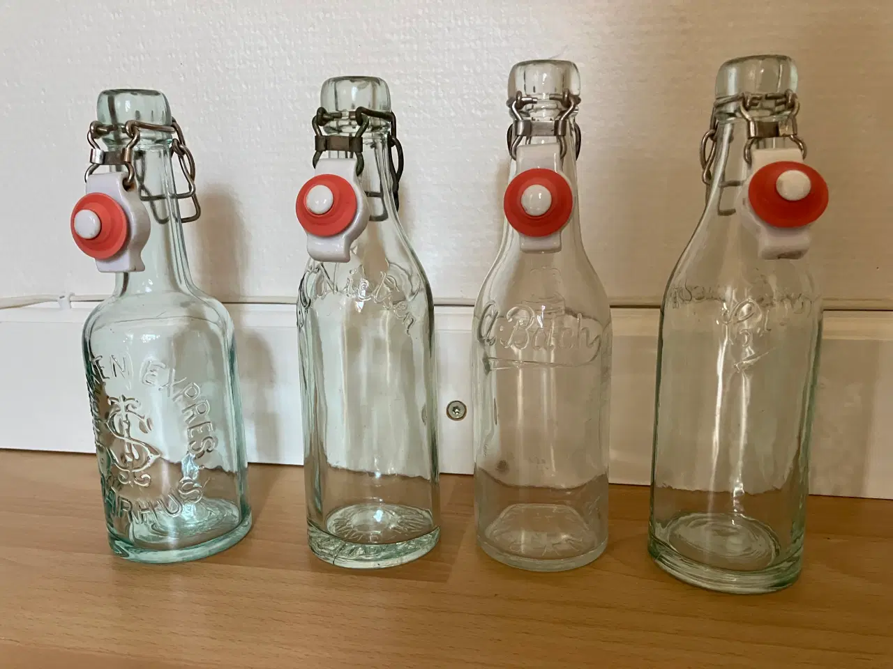 Billede 4 - 8 gamle sodavandsflasker.