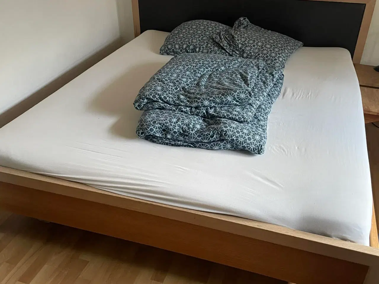 Billede 1 - Dobbeltseng Elevation m. Sengebord