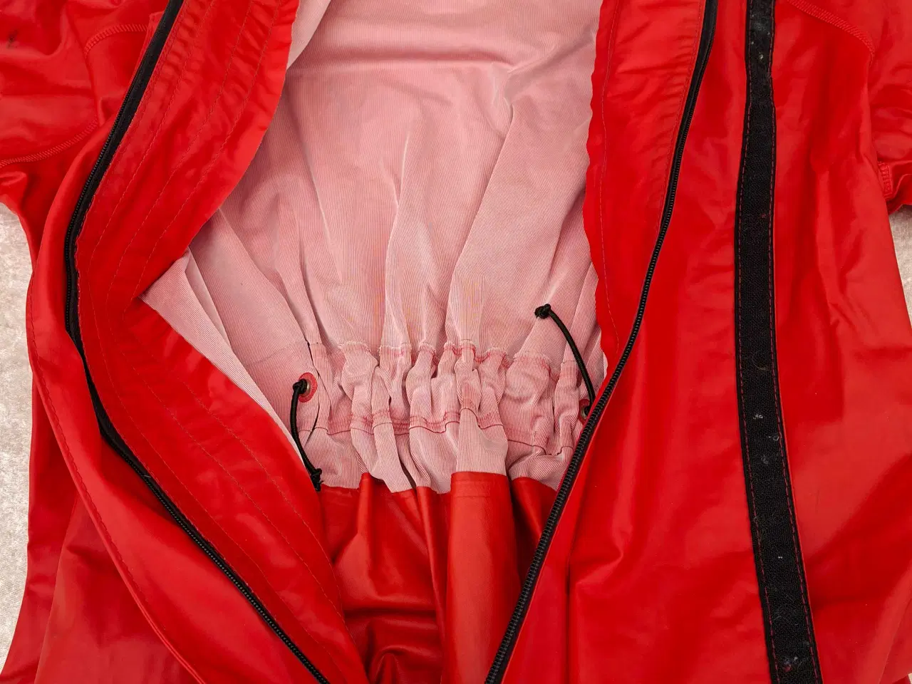 Billede 4 - Retro Regndragt i pvc