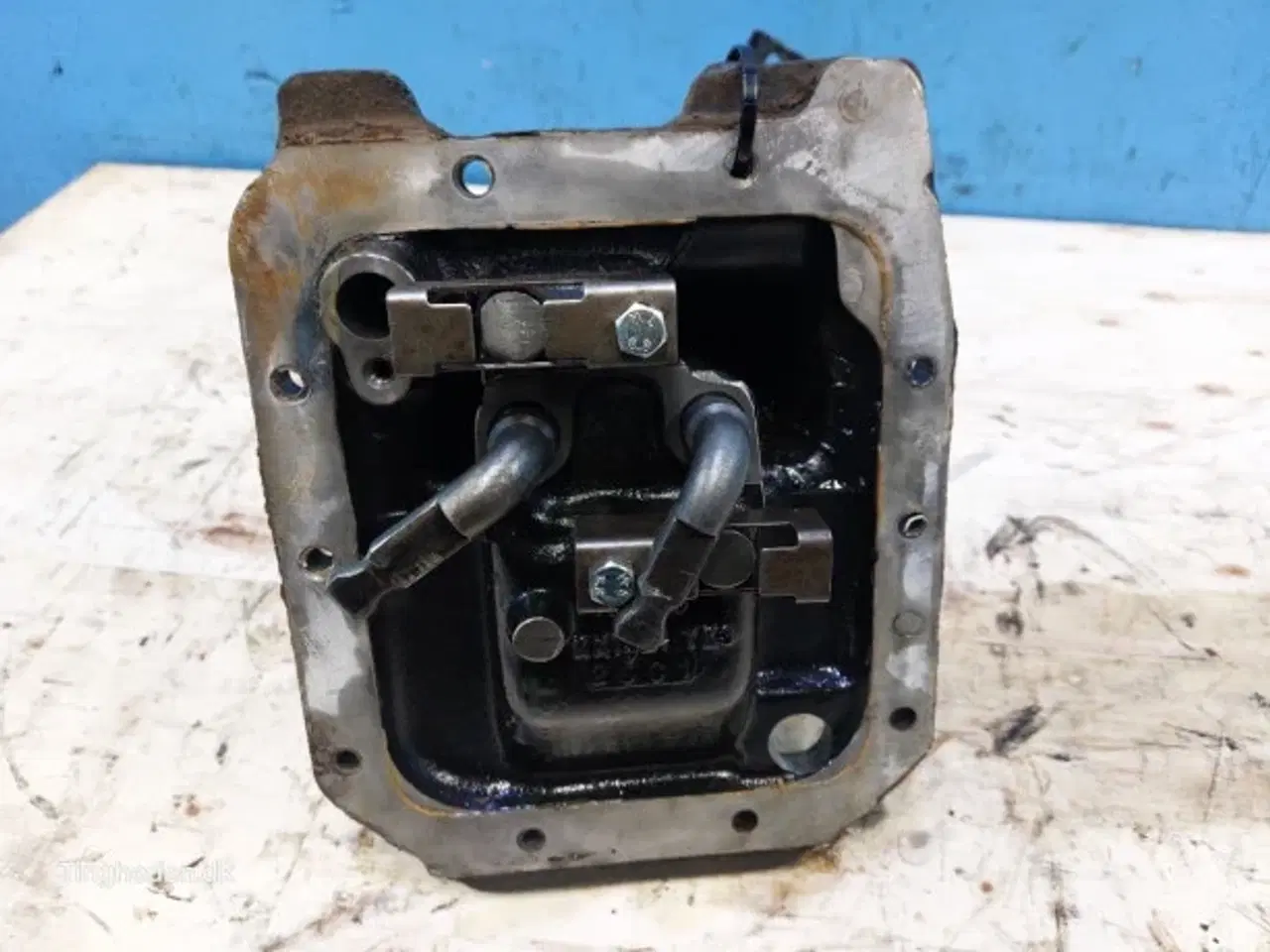 Billede 15 - Valmet 8050 Dæksel Transmission 33678500