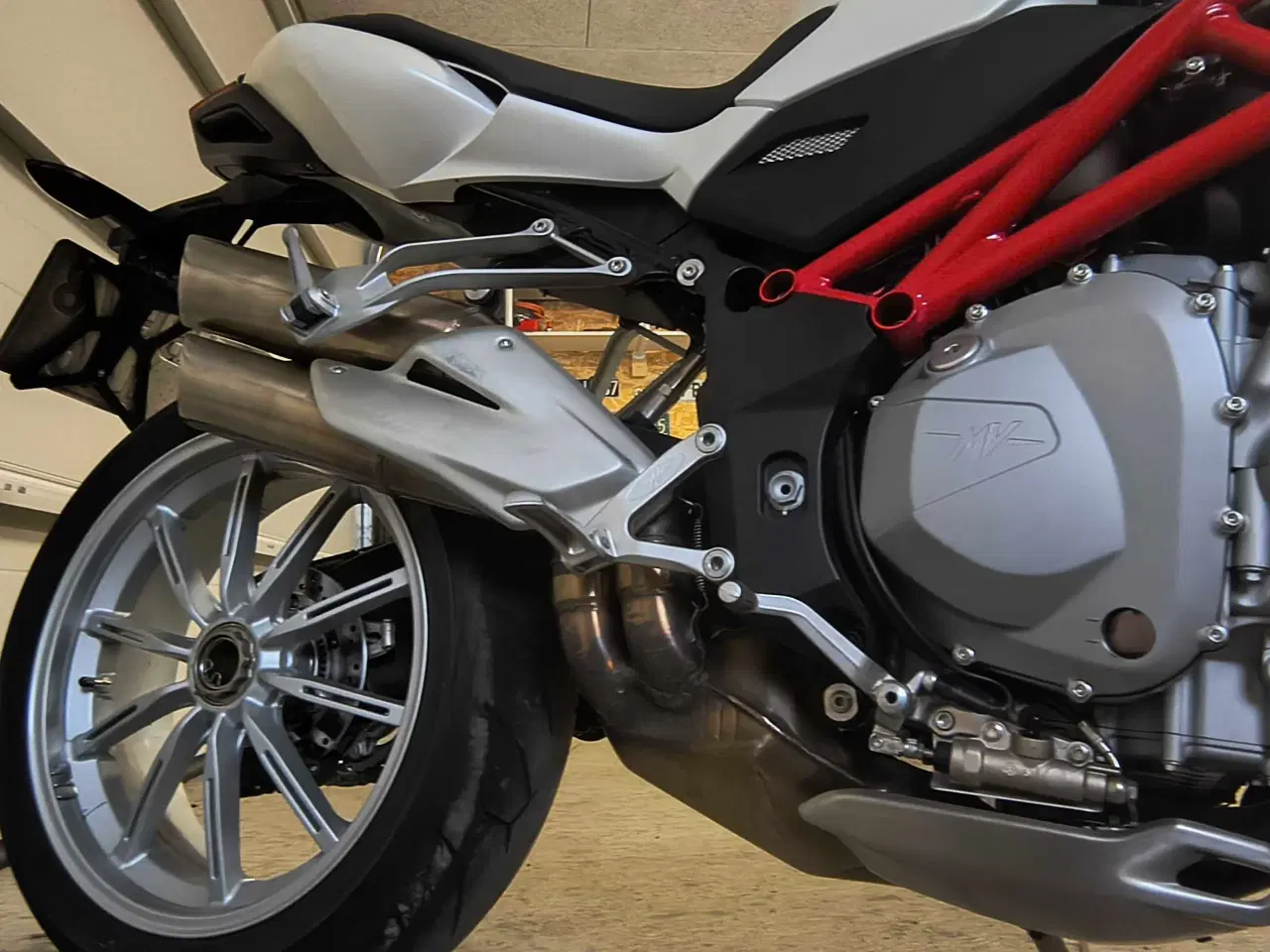 Billede 4 - MV Agusta F4 Brutale 1090